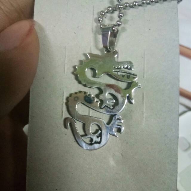 Kalung naga