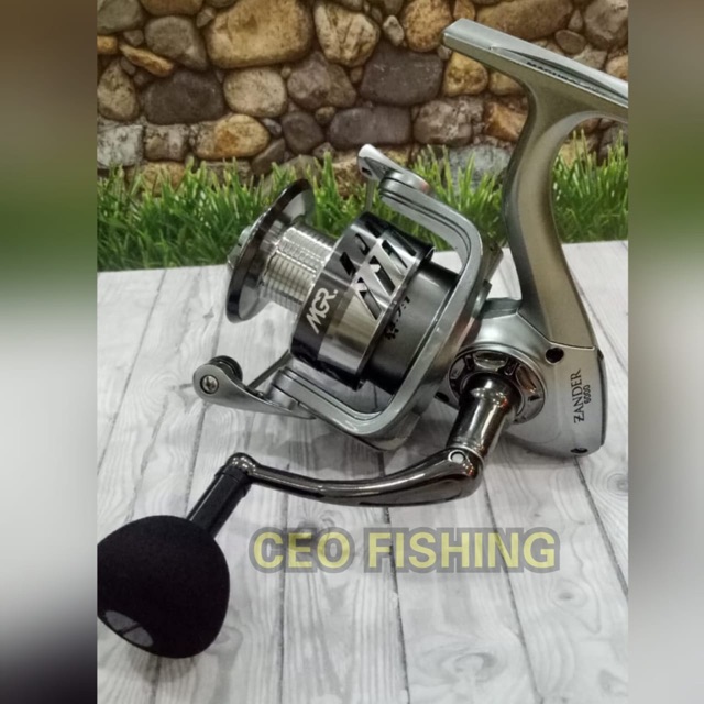 Reel Maguro Zander 5000