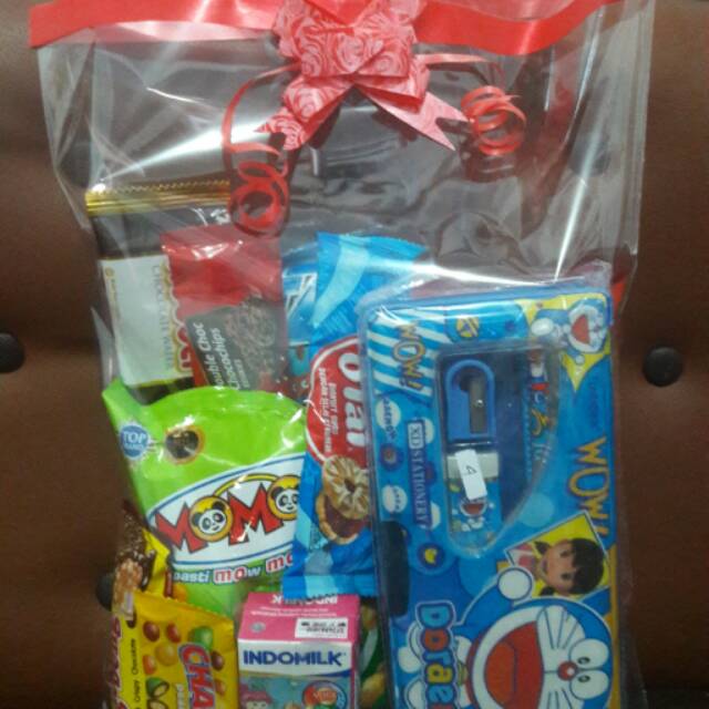 

Paket snack + tempat pensil magnet