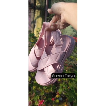 Sandal Gunung Jelly Tali Silang Platform Wanita Import Balance 2201 Terbaru Bahan Karet Korea Style Tinggi 5 cm