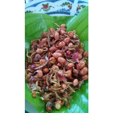 

Teri kacang goreng bawang 100gr