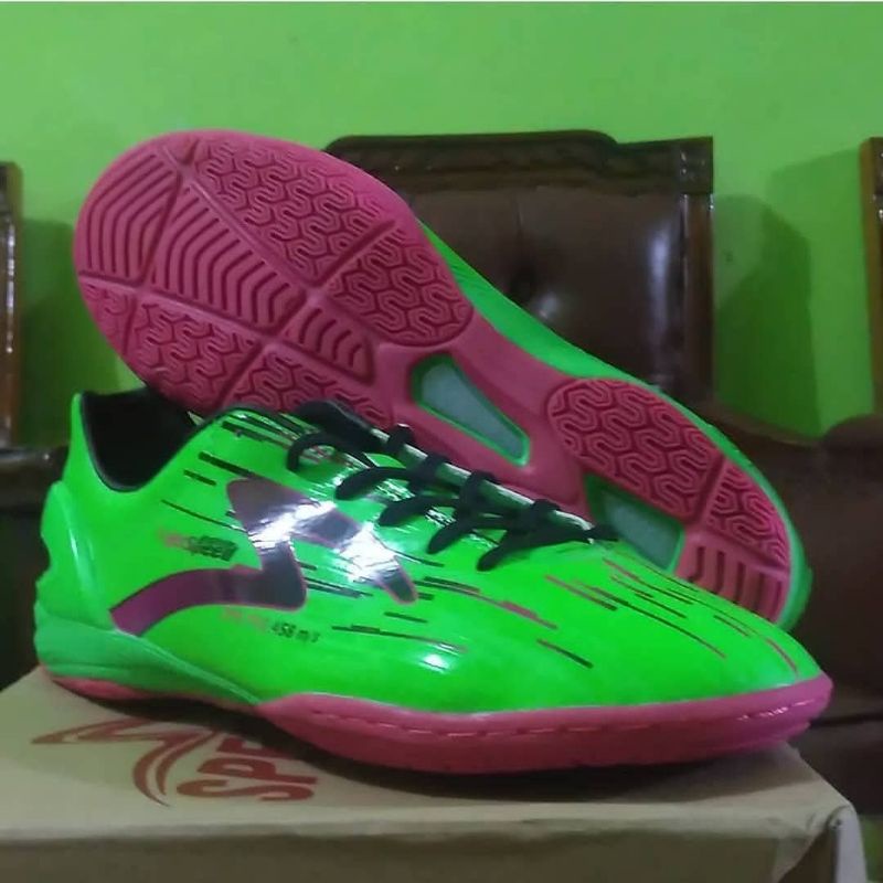 Specs Accelerator lightspeed in green