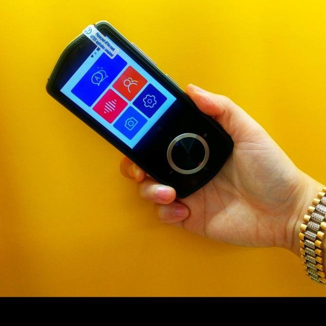 

Translator 137 Bahasa Penerjemah Suara + Foto Kamera + Wifi / Offline