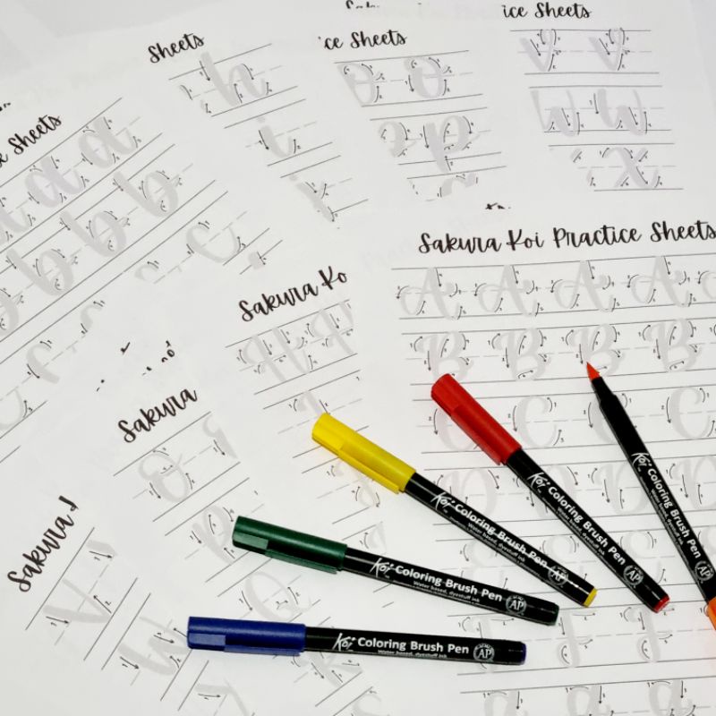 

Paket Belajar Calligraphy Sakura Koi Brushpen + Kertas Latihan Lettering // Dimino