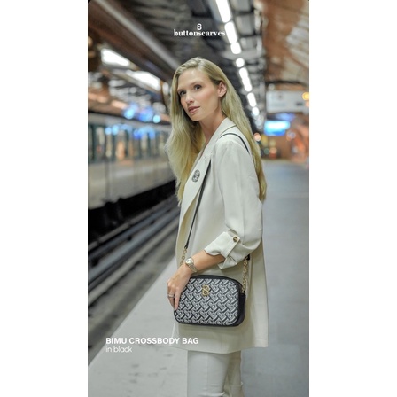 The Bimu Crossbody  and phone Bag by Buttonscarvess
