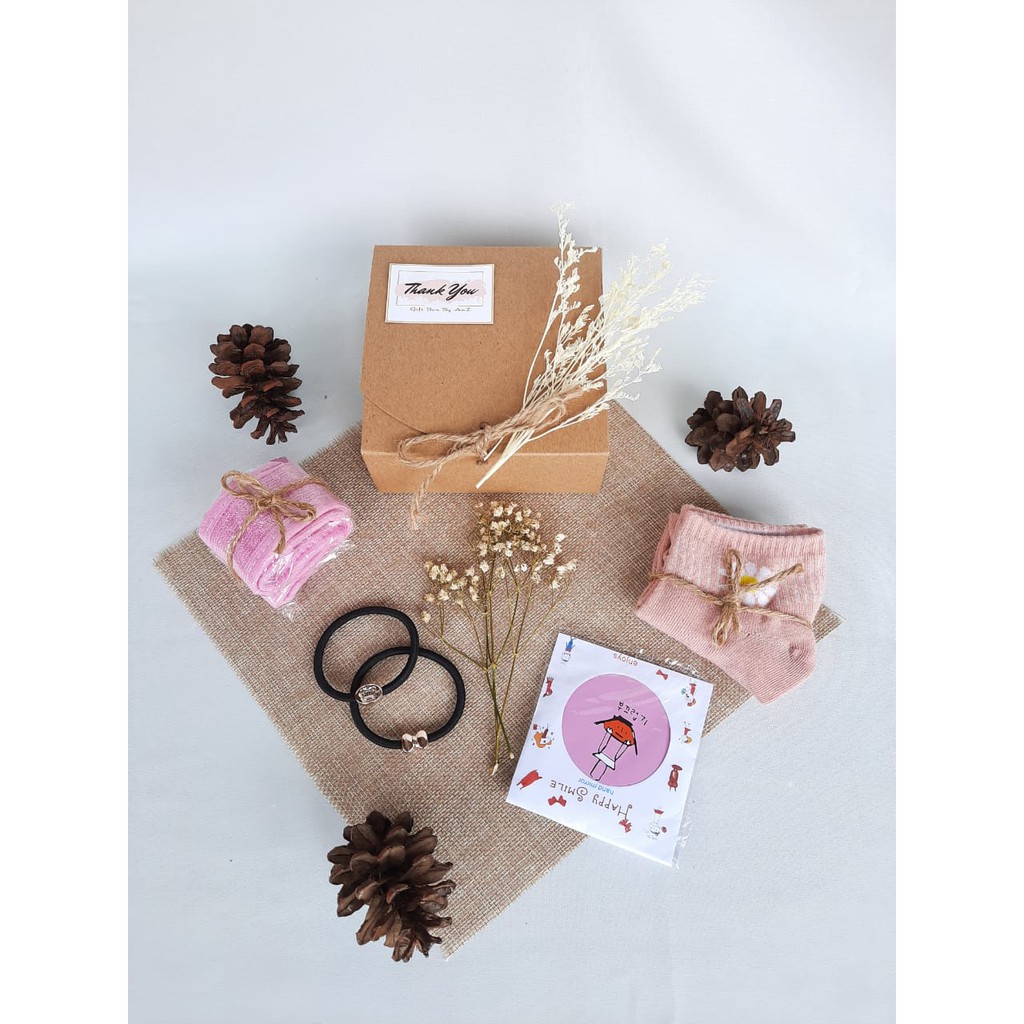 

Hampers Mini / Gift Box Ulang Tahun / Wedding / Anniversary