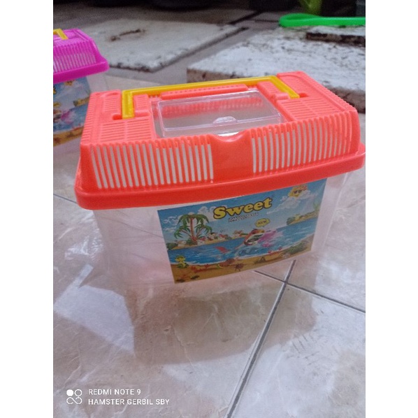 Terrarium besar cocok untuk hamster, ikan, kura2, reptil.