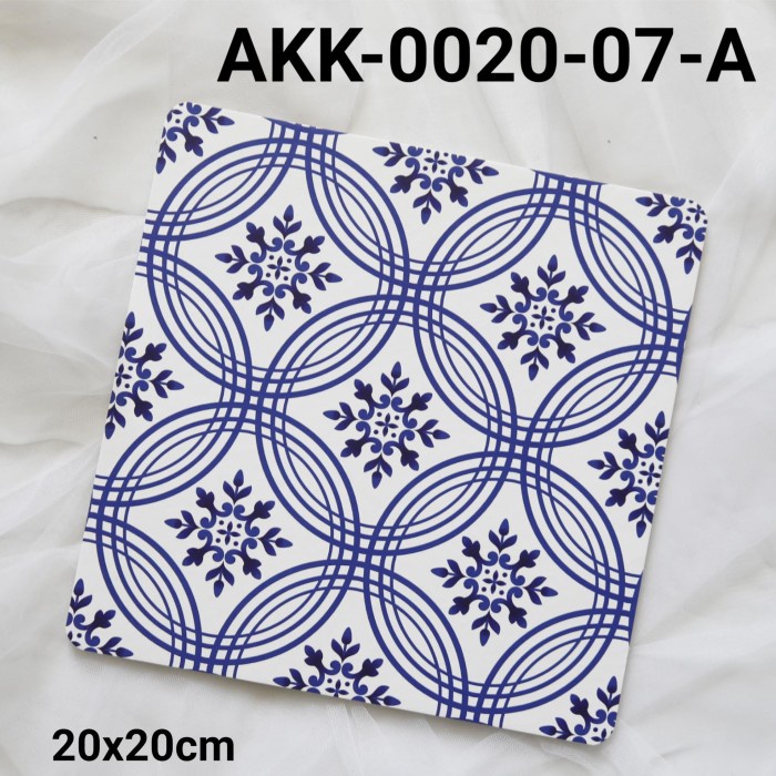 

GR-AKK-0020-07 CAKE BOARD TATAKAN ALAS KUE KOTAK 20CM PORCELAIN PROMO TERBARU