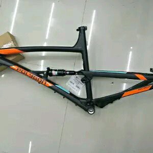 frame siskiu