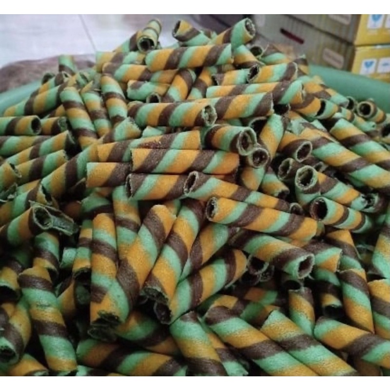 

ASTOR TWISS WARNA