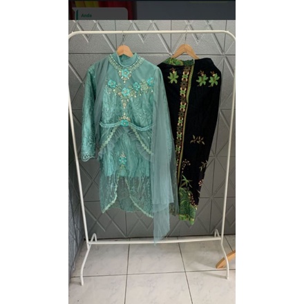 kebaya pesta terbaru!!