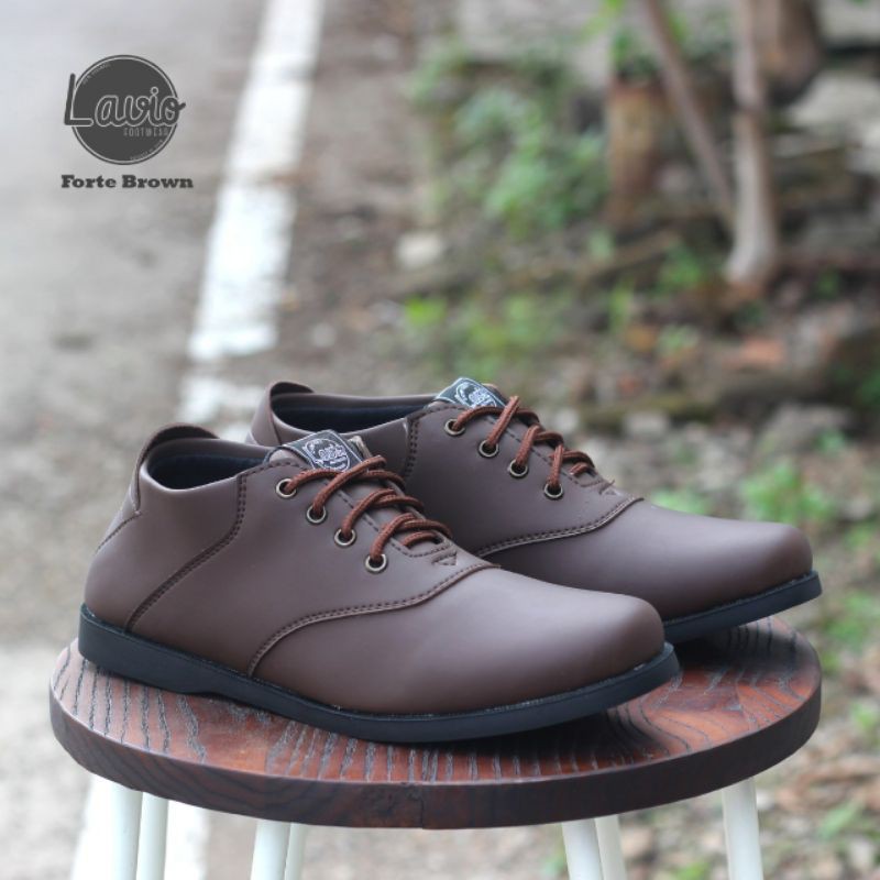 Sepatu Casual Pria Lavio Forte Brown
