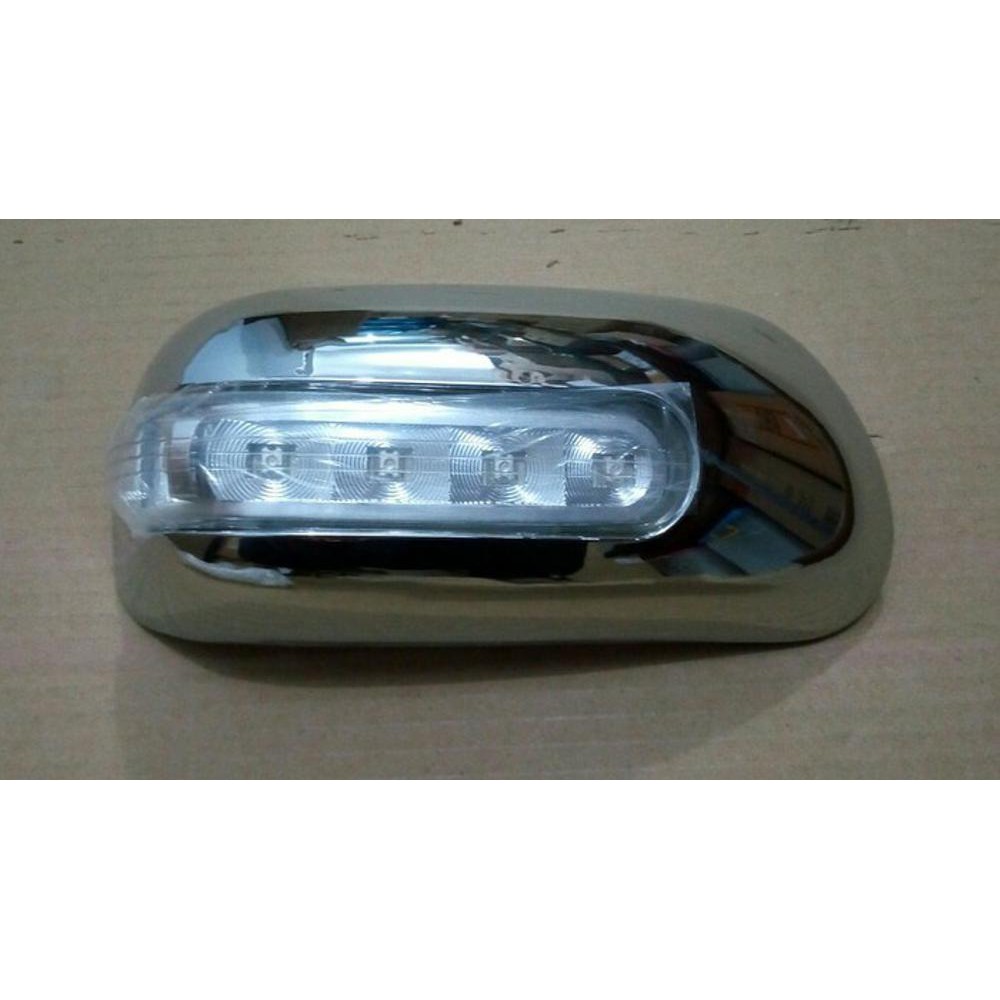 Cover Spion Avanza New Lampu