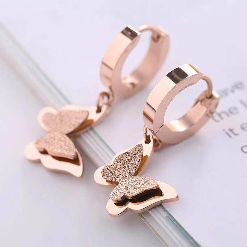 Anting TITANIUM Wanita Terkini Anti Luntur dan Karat Selamanya / Anting Titanium Jepit Import / Anting Wanita Korea Import Terkini / Anting Titanium Asli Ori Anti Karat / Others / Anting Titanium / Anting Dewasa Titanium Anti Karat Selamanya