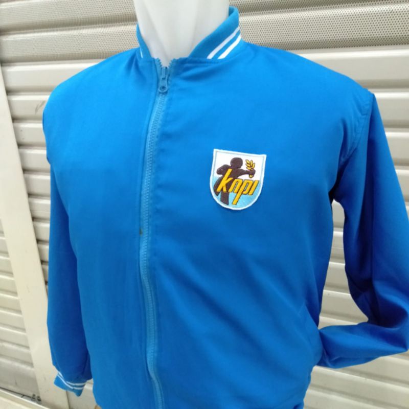 jaket knpi biru