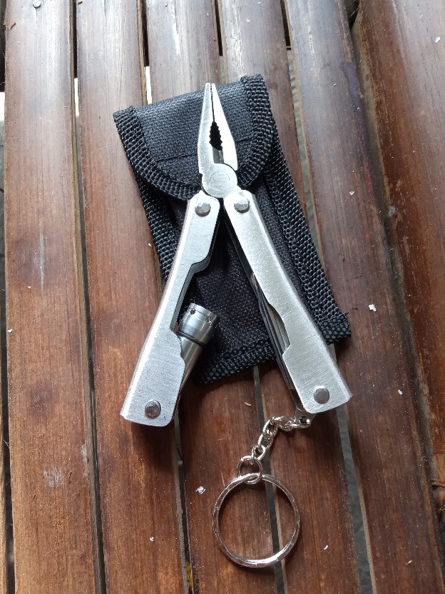 Tkm1 | Tang Multifungsi 9 In 1 Plus Senter | Zs