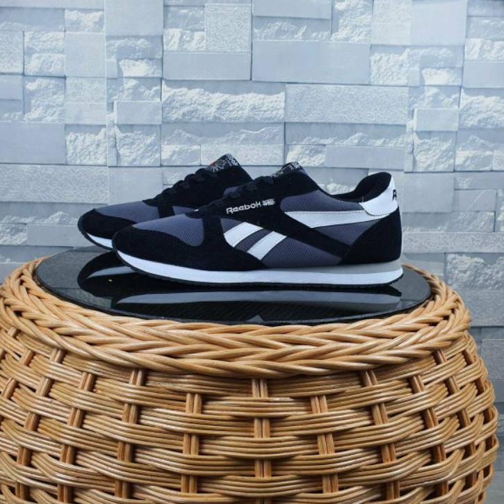 Terbaik.. SEPATU PRIA REEBOK CLASIC / SEPATU REEBOK CLASIC PRIA / SEPATU PRIA CLASIC MAN