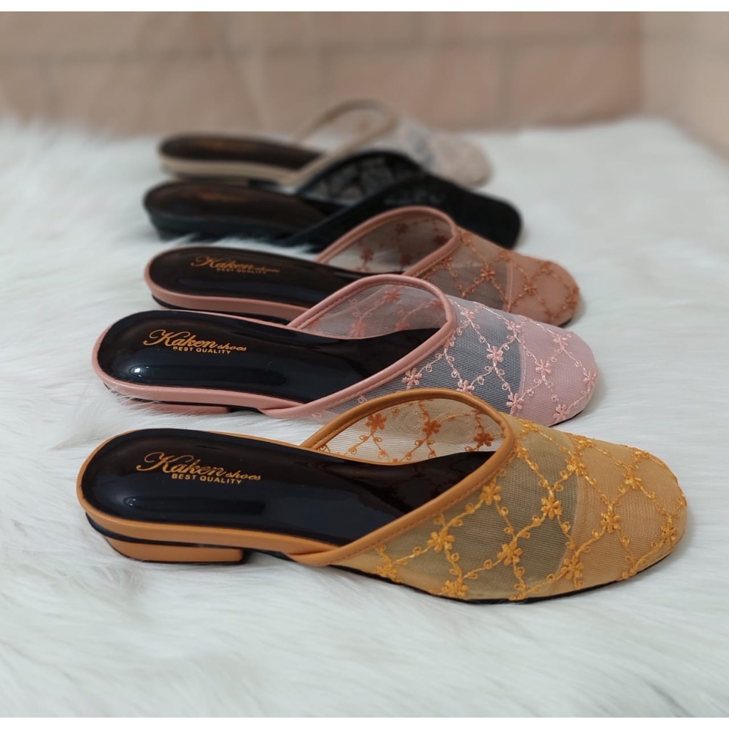 SANDAL PESTA ,SANDAL HAK ,SANDAL SANTAI BUSTONG 3CM ,SEPATU SANDAL HAK PENDEK  UPPER BRUKAT INPORT SLIP ON  ELEGANT  BY KAKEN YD25,