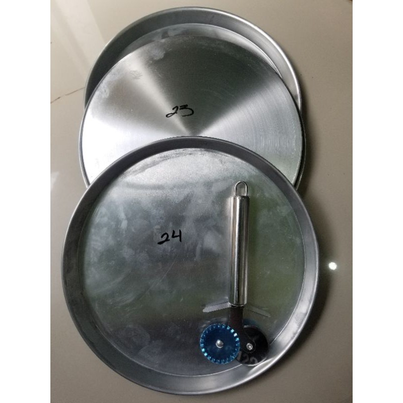 

3pcs loyang pizza + cutter pizza 24cm