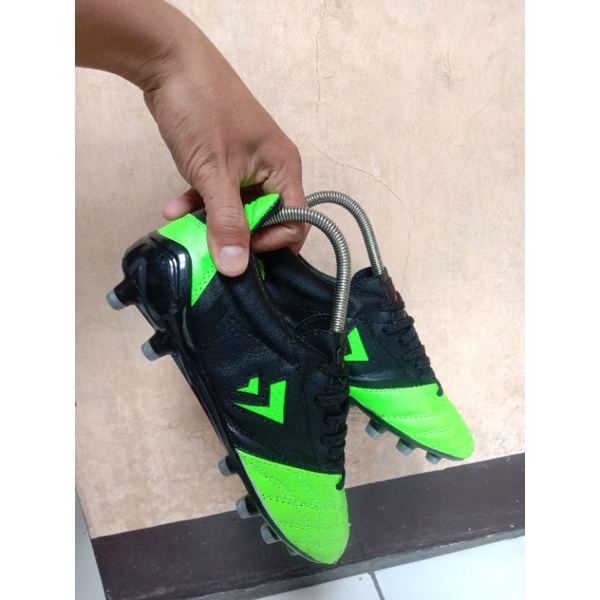 SEPATU BOLA SEVSPO KEMPO BLACK GREEN Z7 LEATHER MIX SYNTETIC
