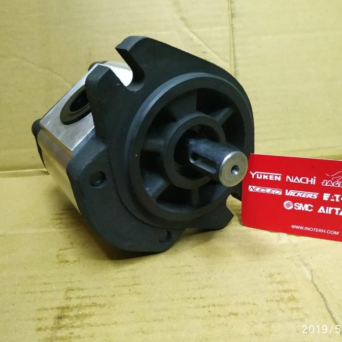 Pompa Hydraulic Gear Pump Hgp-3A-F16R-Ar/16Cc Kanan " Jaguar"