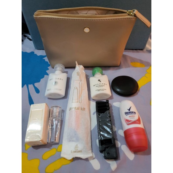 Amenity Kit Bvlgari by Emirates Airlines colour Gold