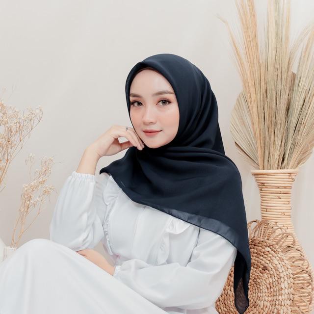 KERUDUNG SEGI EMPAT/KERUDUNG SEGI EMPAT POLOS/KERUDUNG SEGI EMPAT MURAH