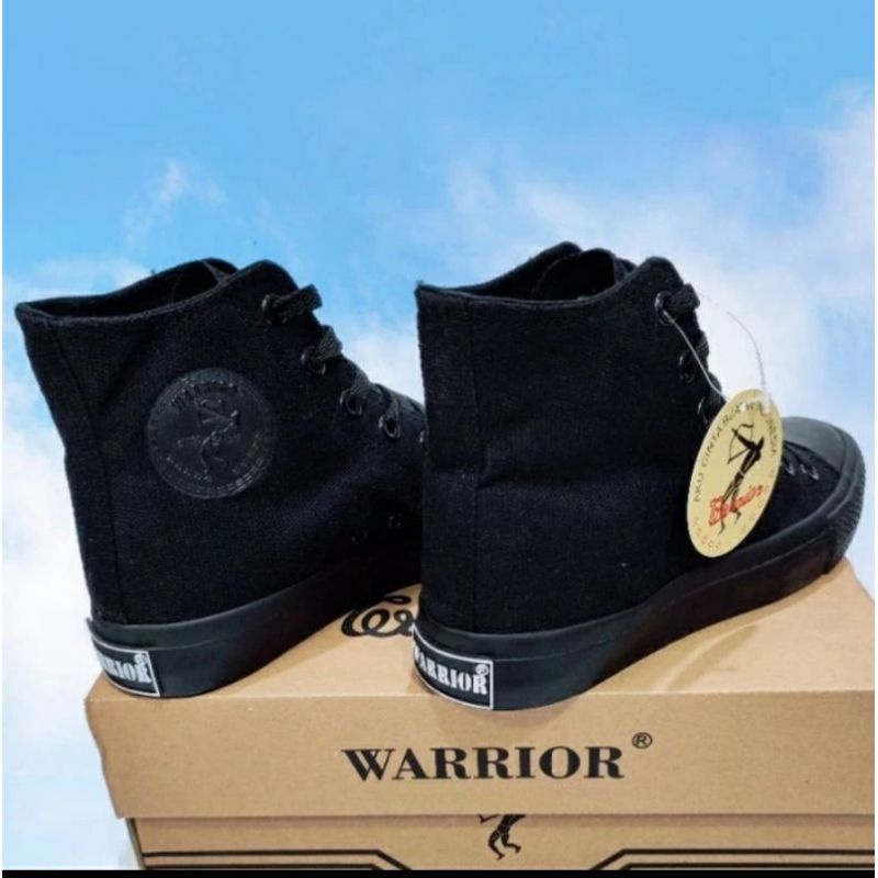SEPATU SEKOLAH HITAM MEREK WARIOR