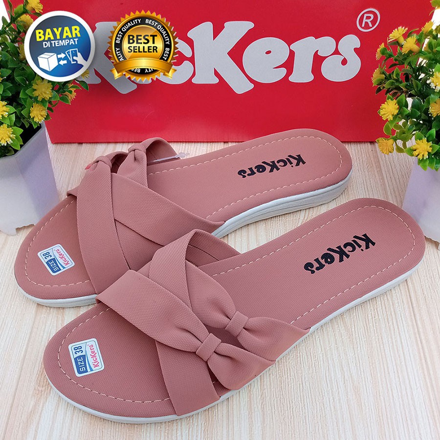 PROMO 4.4 MEGA SALE !! SANDAL WANITA DEWASA SLOP KICKERS SALEM EMPUK NYAMAN DIPAKAI / SANDAL REMAJA SLOP PITA  KICKERS / SAKIPO