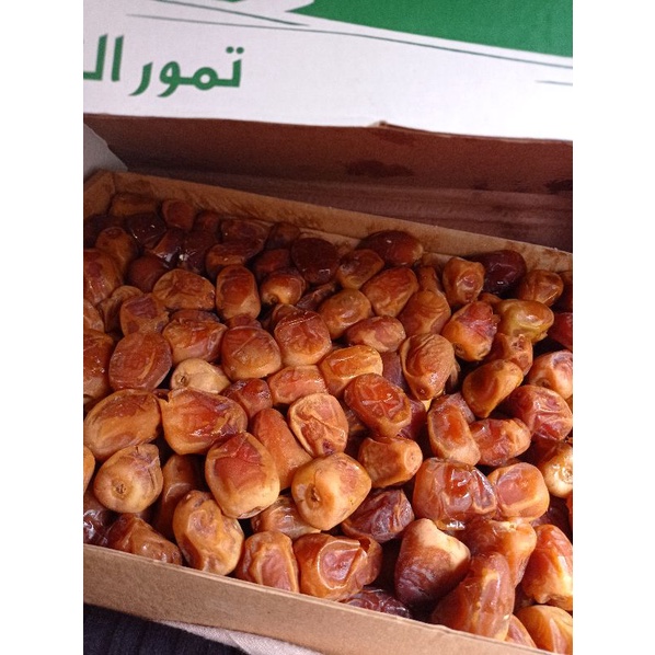 

Kurma Sukari Qassim 500g / 1 kg repack