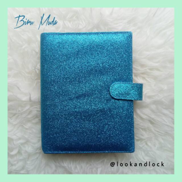 

Binder Glitter (2)