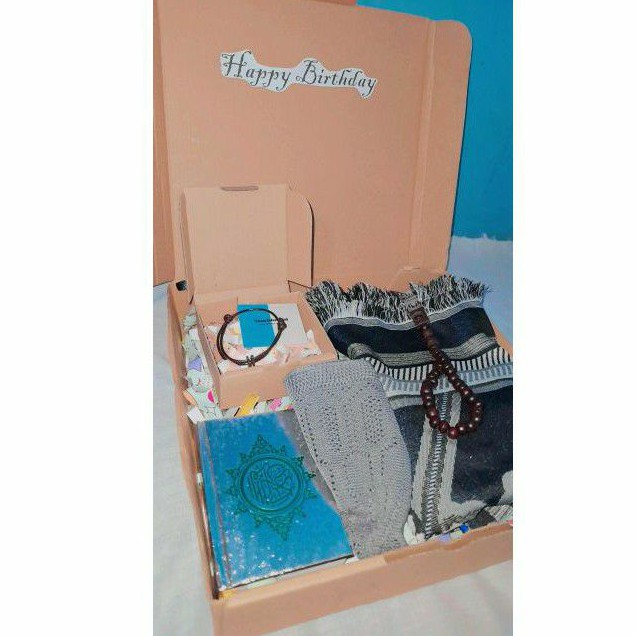 

GIFT BOX DUNIA AKHIRAT HAMPERS BOX