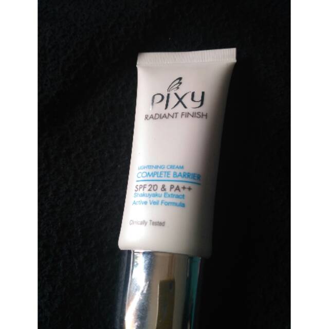

Pixy Radiant Finish SPF 20