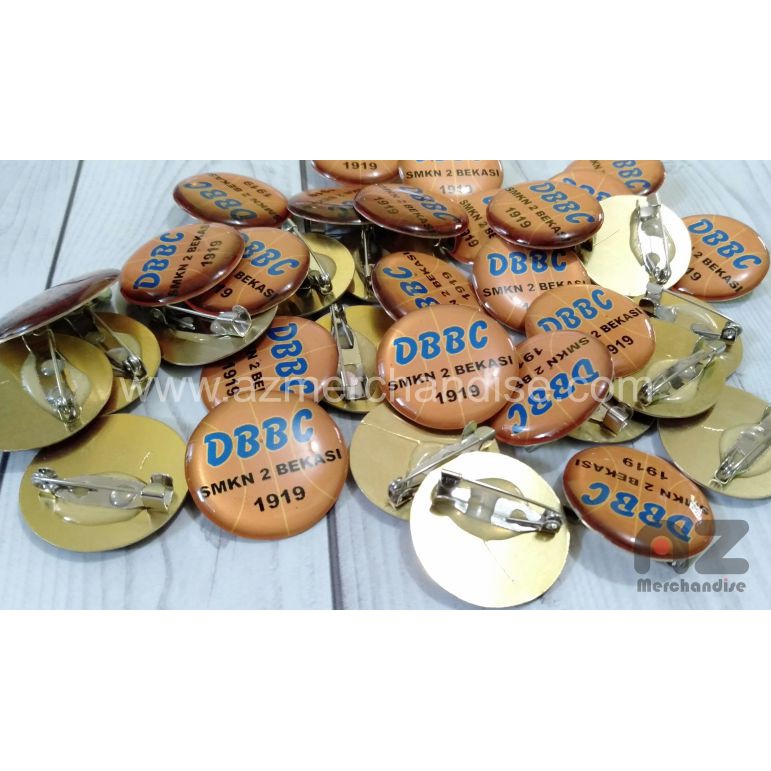 Pin Resin Kuningan