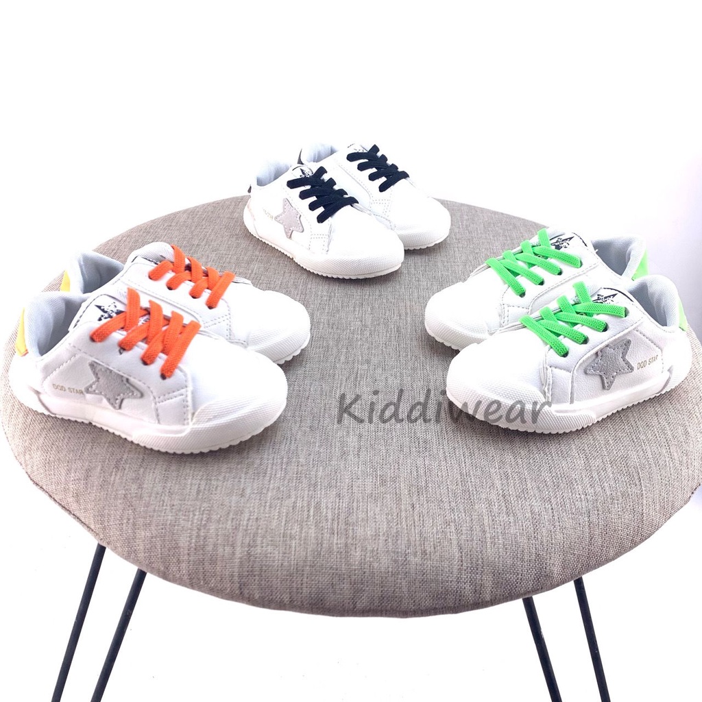 (Kiddiwear) Sepatu sneakers anak MBK58