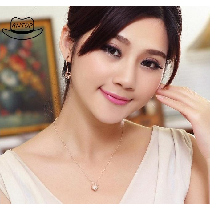 Antop！Kalung Alloy Anti Karat Crystal Rantai dengan Liontin Batu Zircon Bentuk Kotak untuk Wanita