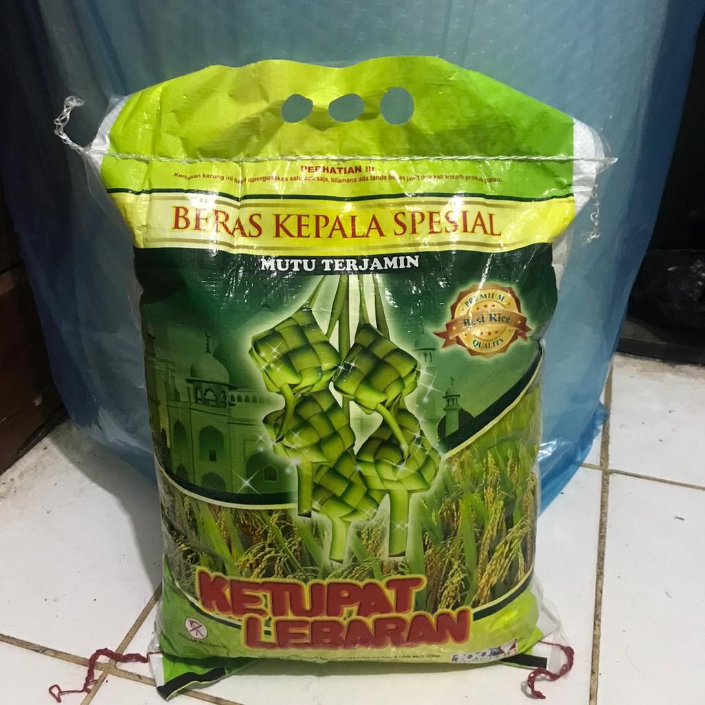 

Beras Murah Merk KETUPAT LEBARAN 5KG