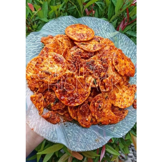 

TEMPE CRISPY // PEDAS DAUN JERUK 100 GRAM