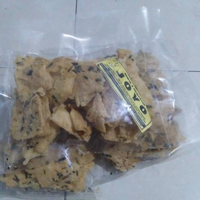 

Keripik tahu