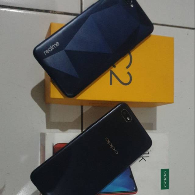 HANDPHONE HP BEKAS SECOND. Realme C2 dan Oppo A1k fullset mulus original