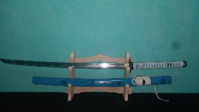 Tatakan / Stand Pedang / Dudukan Katana 2 Tingkat Dinding 