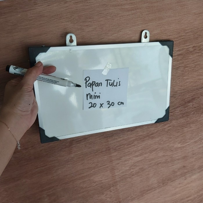 

CODE354 white board gantung kecil 20x30cm