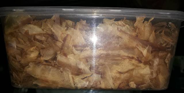 Katsuobushi Cakalang Asap 100gr kemasan thin wall 1000ml