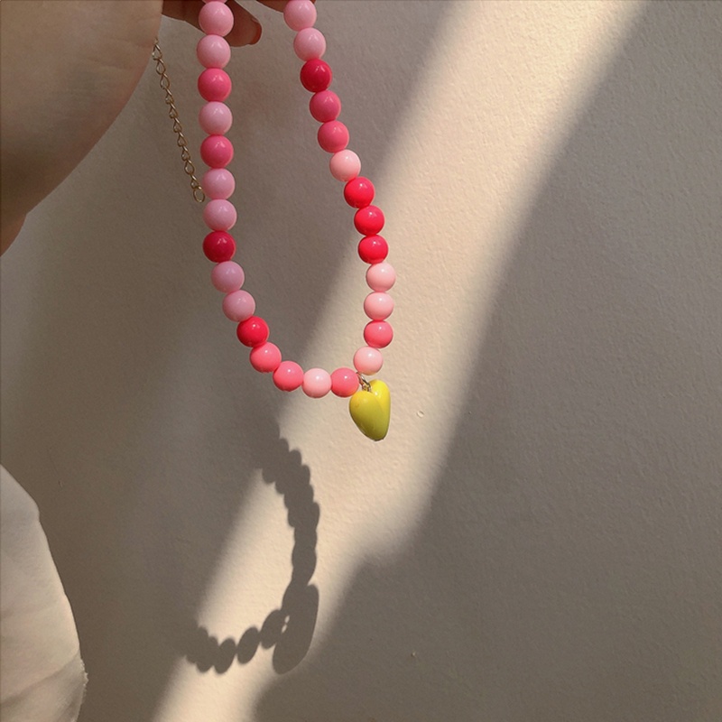 Kalung Rantai Dengan Liontin Hati Warna Pink