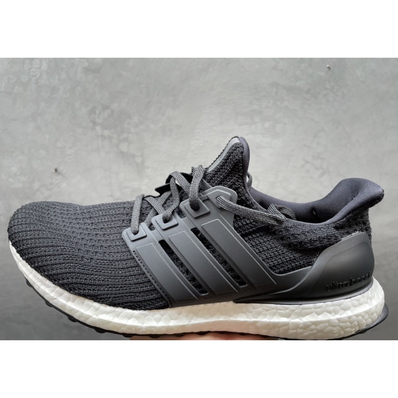 ADIDAS ULTRA BOOST ORIGINAL BNIB