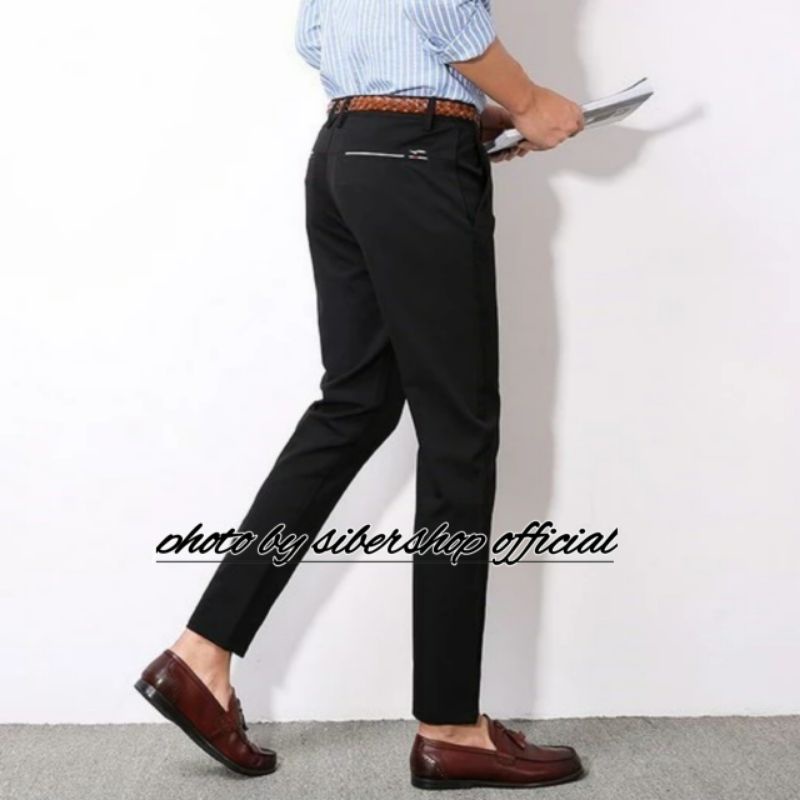Celana Bahan Formal Kerja Kantoran Pria Slimfit Warna Hitam