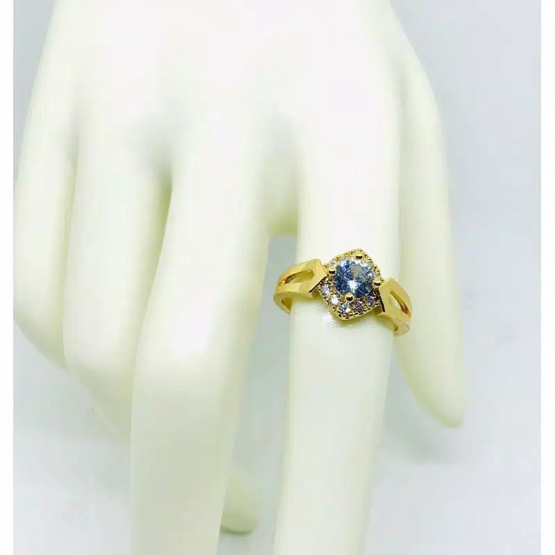 cincin permata//cincin wanita//perhiasan //cincin//