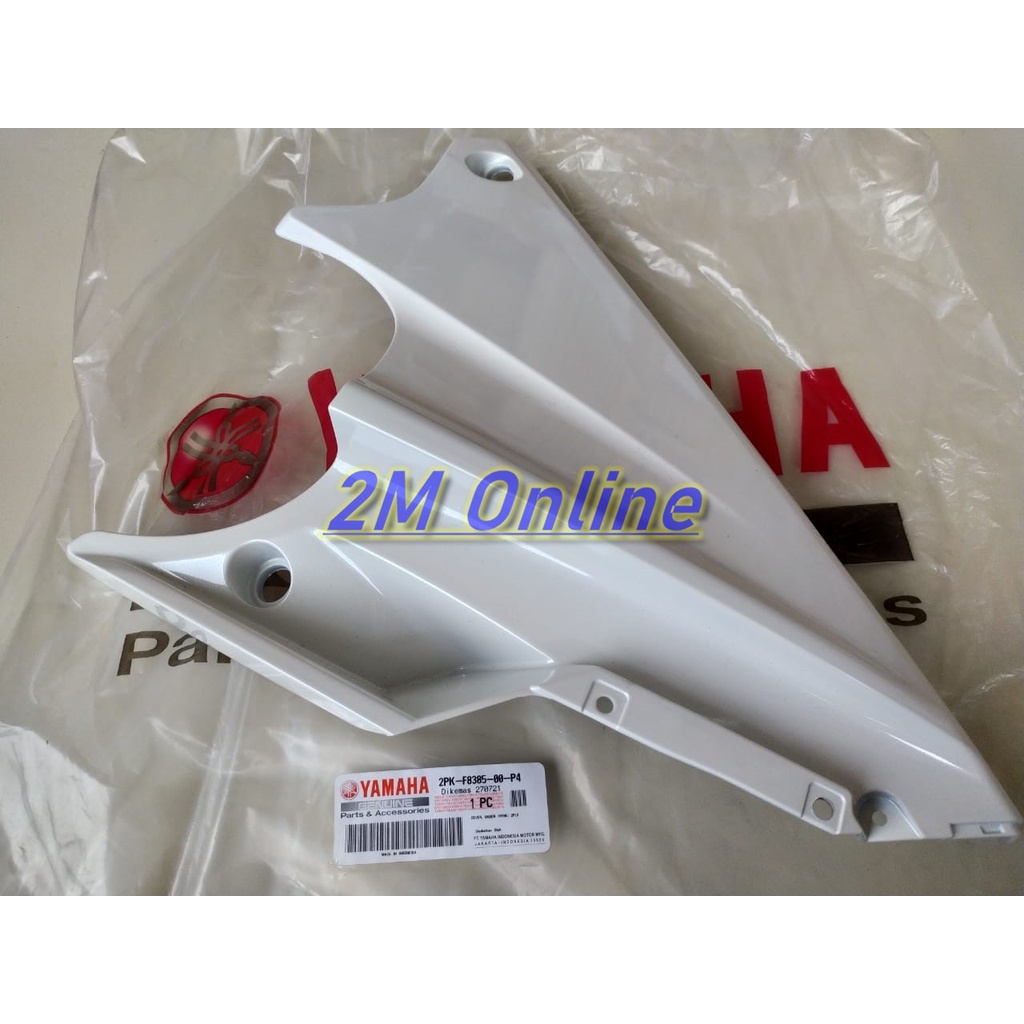 2PK-F8385-00-P4 Cover Lower R15 V2 Kiri Putih Ori YGP