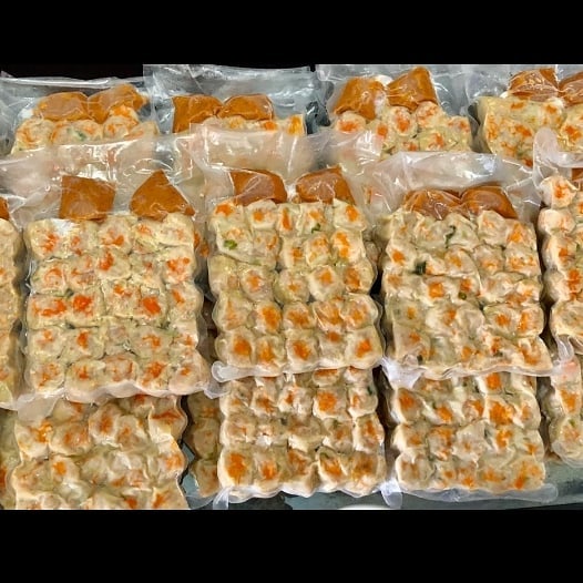 

Makanan Siap Saji Siomay Ayam Udang Frozen Vacuum Bumbu Kacang