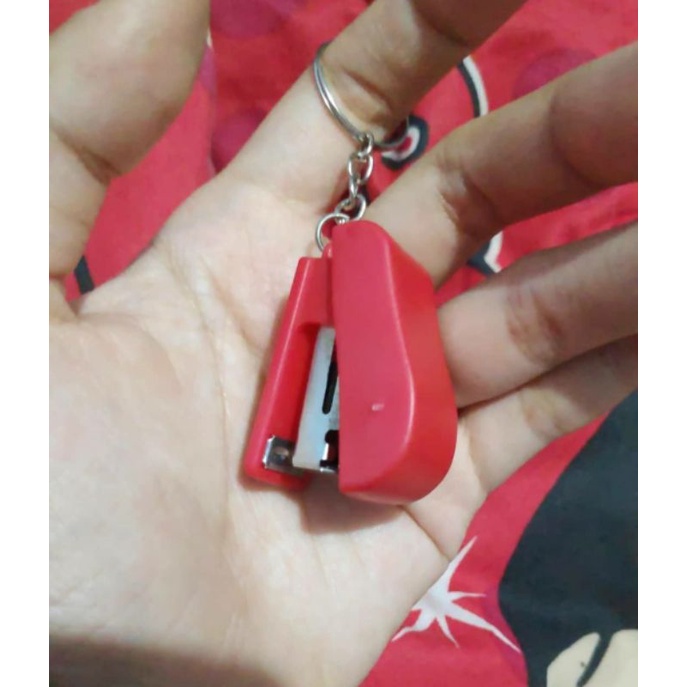 

STAPLES MINI / HEKTER BUKU MINI / MINI STAPLER
